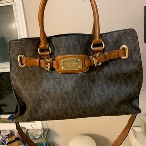 Michael Kors purse